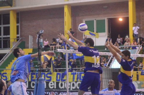 Boca RUS vencio a Bolivar 18-01-2015 foto 3