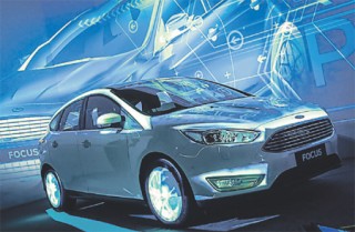 Ford Focus 2015 con freno de emergencia