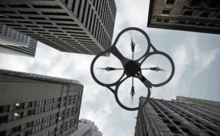 drones entre edificios