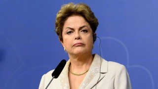 Dilma enojada