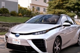 Toyota Mirai 2016