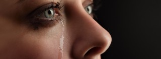 llorar ojos y lagrimas en primer plano