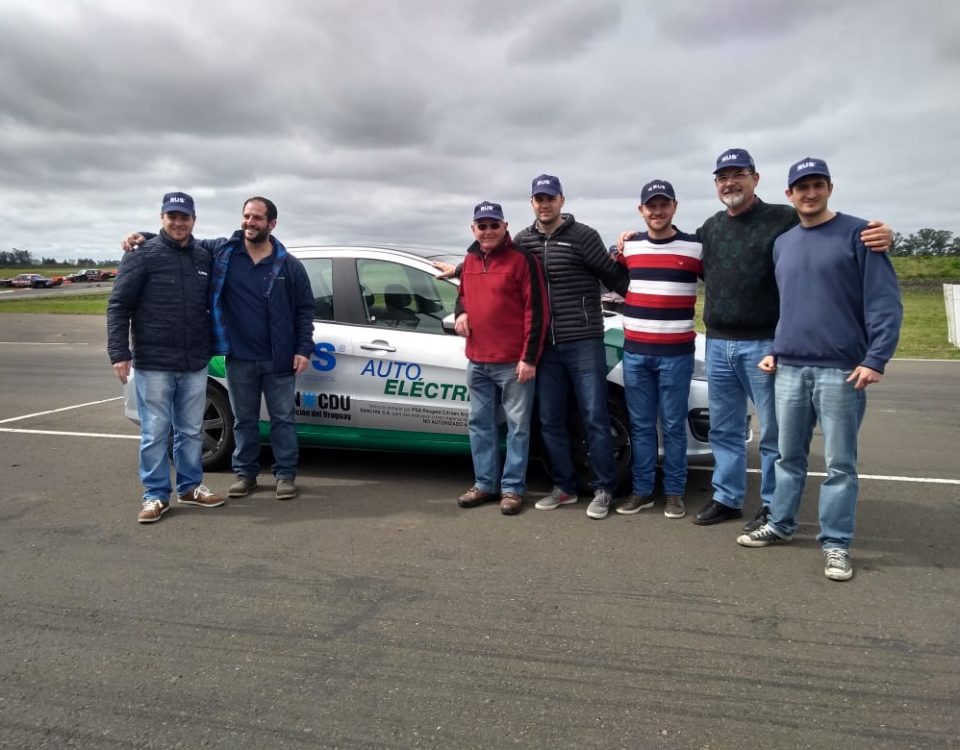 El auto eléctrico de UTN en el TC Mouras de Concepción del Uruguay